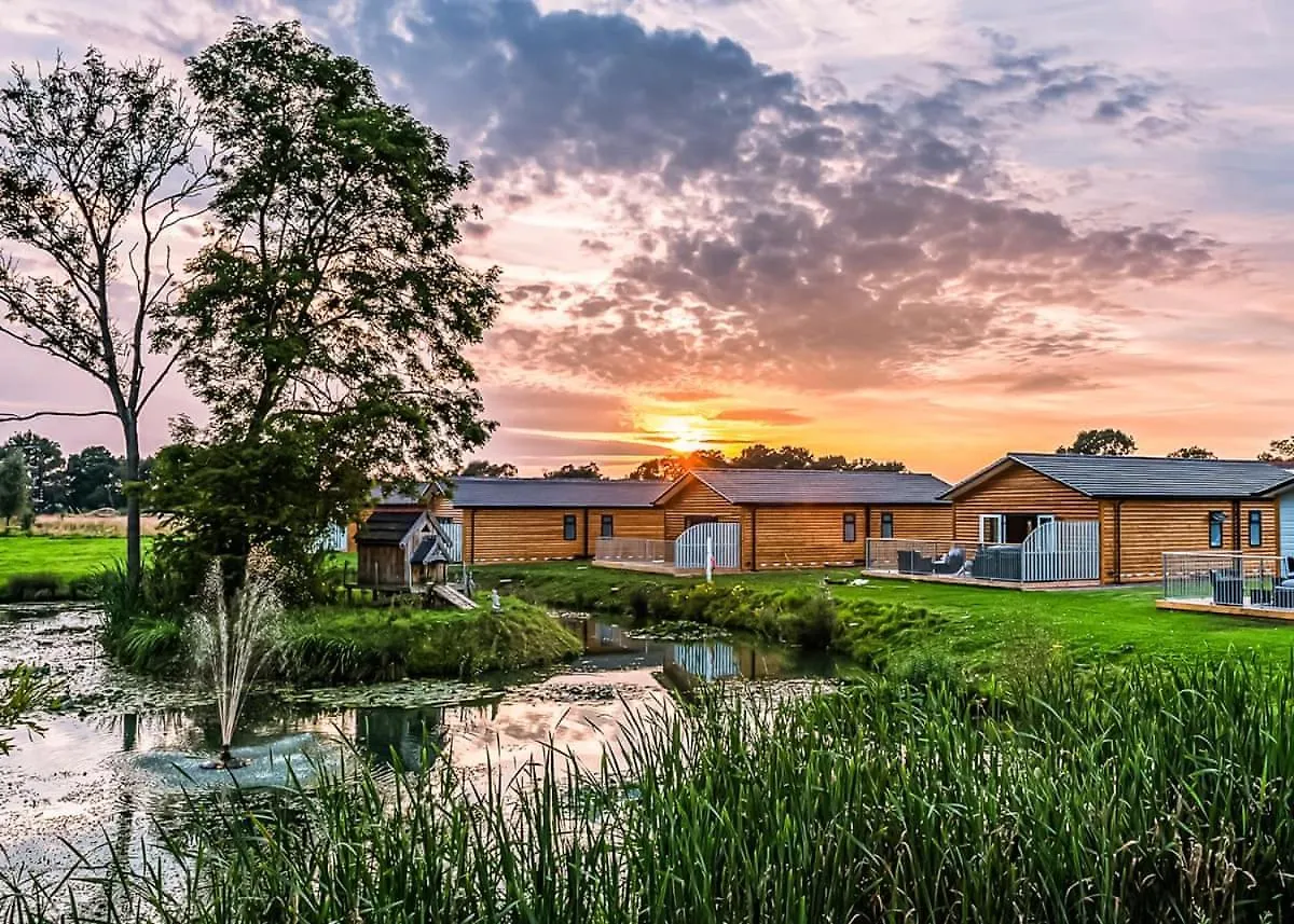 Kompleks wypoczynkowy Flaxton Meadows Luxury Lodges